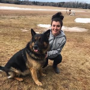 Meet your Posher, Hannah